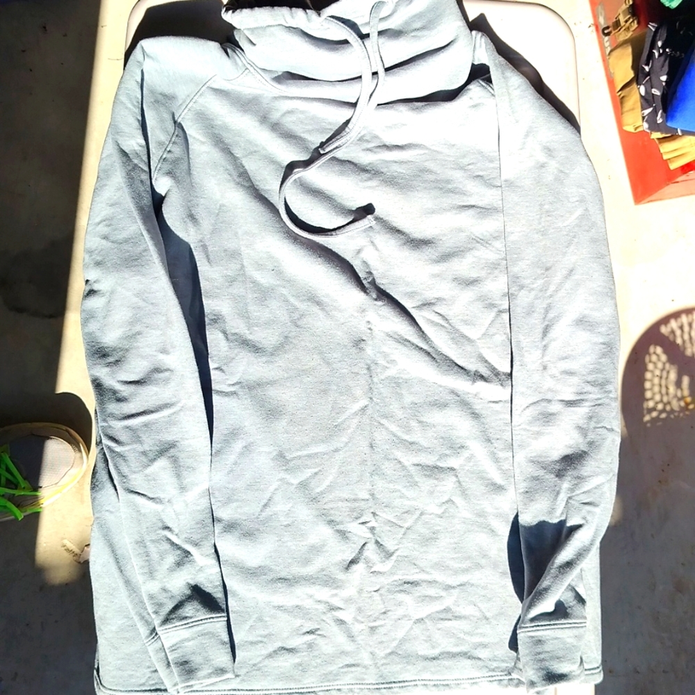 Men's Sz: Large 32 Degree Heat Turtle Neck w Drawstring